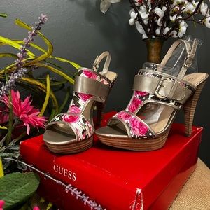 VINTAGE GUESS STRAPY HEEL